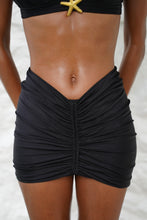 Загрузить изображение в средство просмотра галереи, Драпірована міні-спідниця у різних кольорах